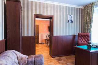 Гостиница Дюны Сестрорецк Трехкомнатный "Романовский"-2