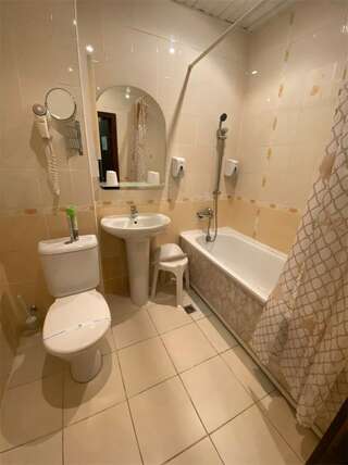 Гостиница Дюны Сестрорецк Двухкомнатный номер-7