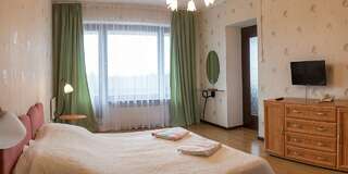 Гостиница Дюны Сестрорецк Двухкомнатный номер 407 с террасой-1